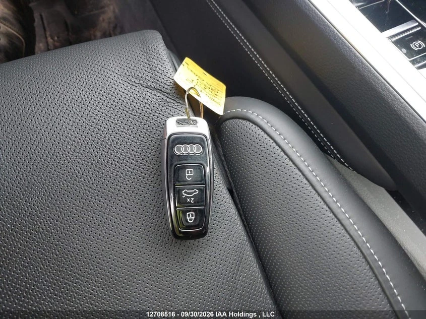 Audi Q8 E-Tron, снимка 11 - Автомобили и джипове - 56445244