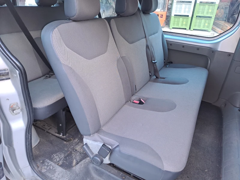 Renault Trafic, снимка 7 - Бусове и автобуси - 49564796