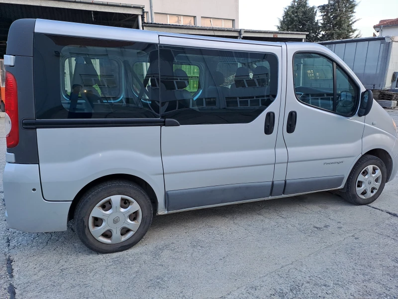 Renault Trafic, снимка 3 - Бусове и автобуси - 49564796