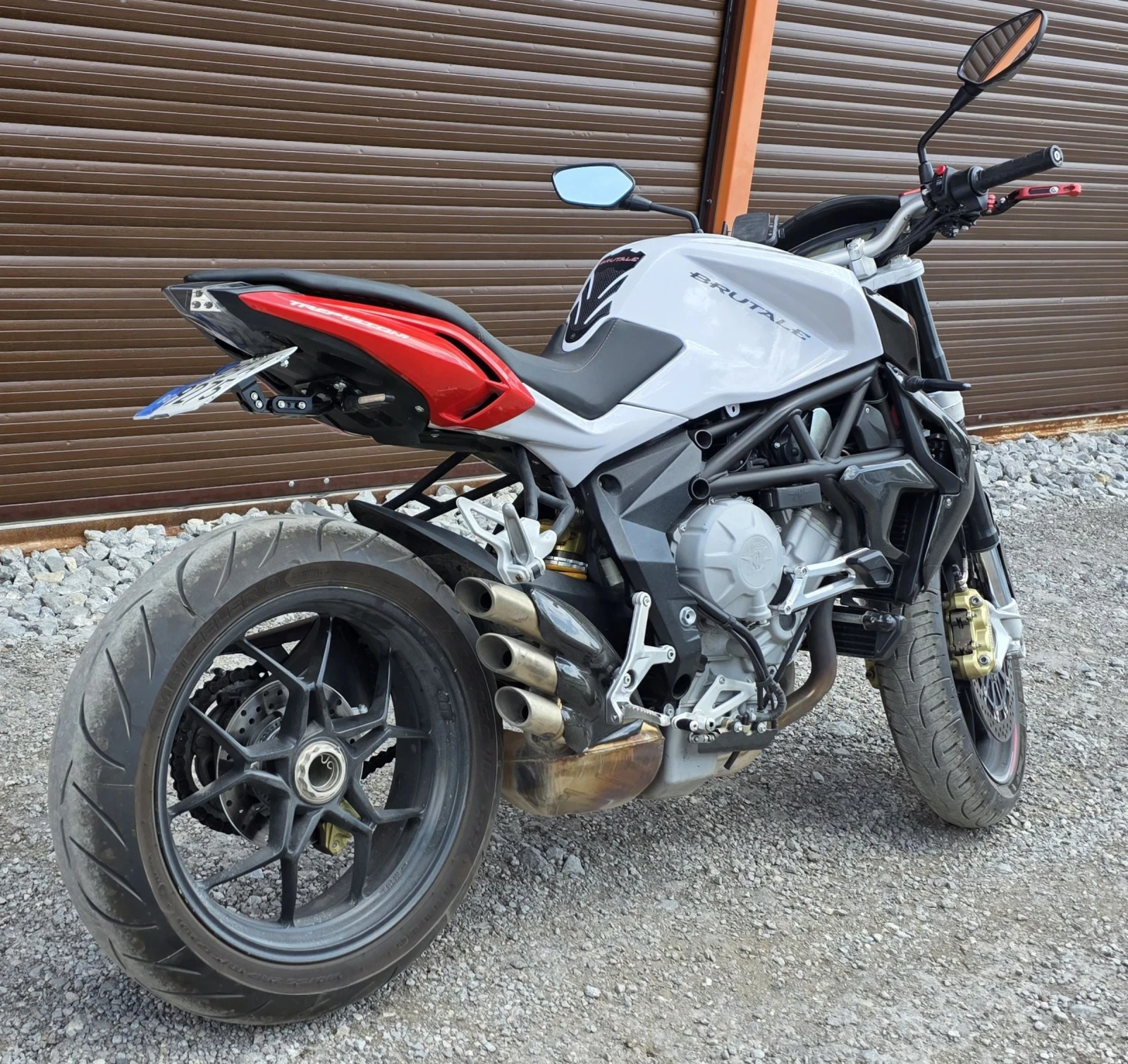 MV Agusta Brutale 800 - изображение 6