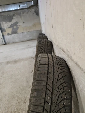 Гуми Зимни 215/60R17, снимка 6