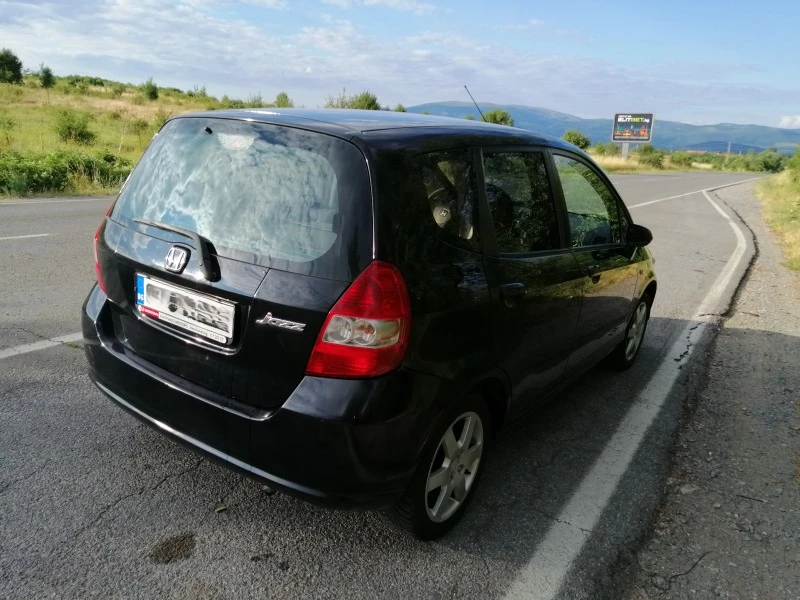 Honda Jazz, снимка 3 - Автомобили и джипове - 46475013