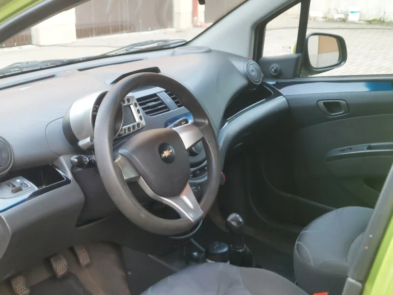 Chevrolet Spark, снимка 7 - Автомобили и джипове - 47418807