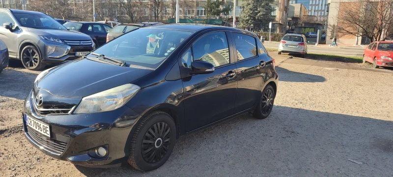 Toyota Yaris, снимка 5 - Автомобили и джипове - 48382782