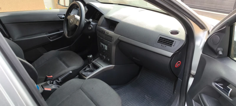 Opel Astra H 1, 7 CDTI VAN, снимка 10 - Автомобили и джипове - 48917194