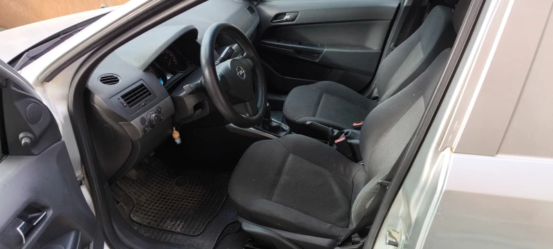 Opel Astra H 1, 7 CDTI VAN, снимка 7 - Автомобили и джипове - 48917194