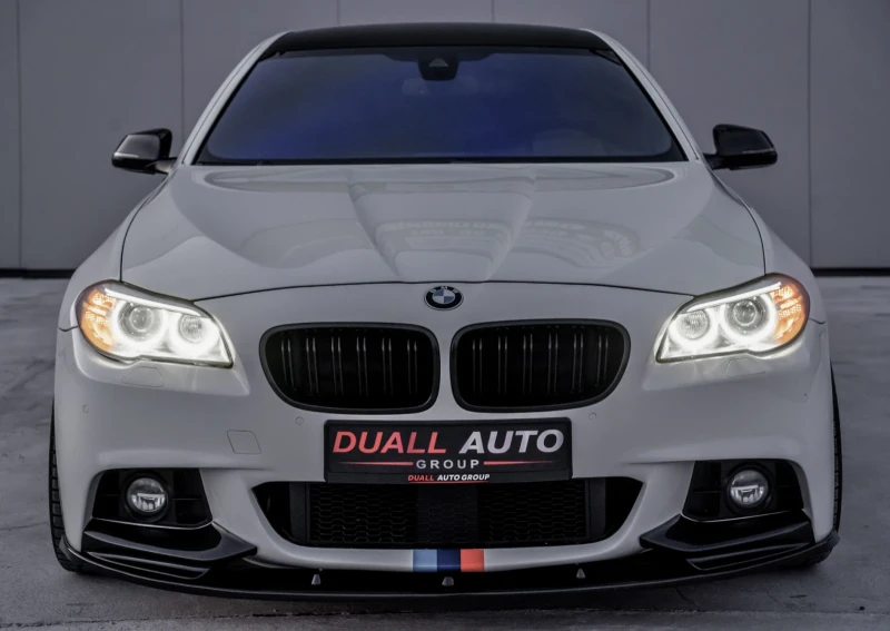 BMW 530 D / M-PAKET / DIGITAL / HUD / HARMAN&CARDON / LED , снимка 2 - Автомобили и джипове - 49029321