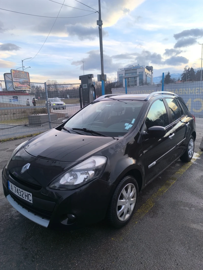 Renault Clio 1.5dCi, снимка 1 - Автомобили и джипове - 49233357