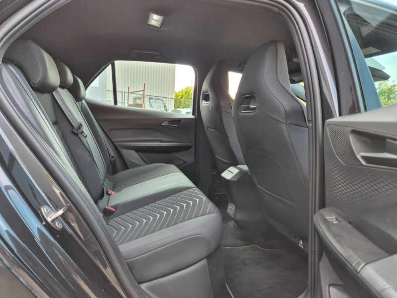 Cupra Born E-BOOST/231HP/CAM/NAVI/LED/AMBI/CARPLAY/KLESS/615v, снимка 12 - Автомобили и джипове - 50684629