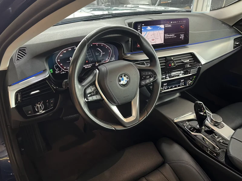 BMW 530 xDRIVE/286HP/LAD/WINTER/CAM/DIGITAL/727v, снимка 7 - Автомобили и джипове - 51917598