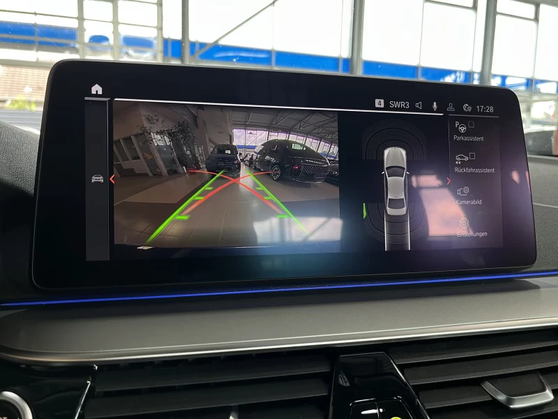 BMW 530 xDRIVE/286HP/LAD/WINTER/CAM/DIGITAL/727v, снимка 9 - Автомобили и джипове - 51917598