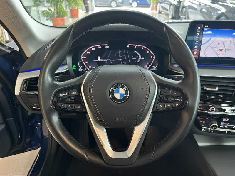 BMW 530 xDRIVE/286HP/LAD/WINTER/CAM/DIGITAL/727v, снимка 8 - Автомобили и джипове - 51917598