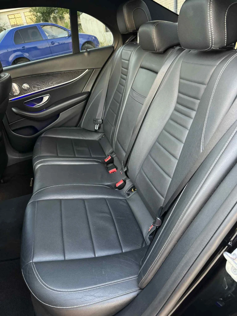 Mercedes-Benz E 220 D* 53 AMG* DIGITAL COCPIT* FULL* FULL* , снимка 14 - Автомобили и джипове - 52003094