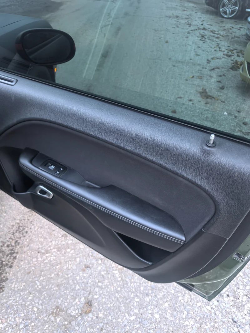 Dodge Challenger, снимка 9 - Автомобили и джипове - 52405584