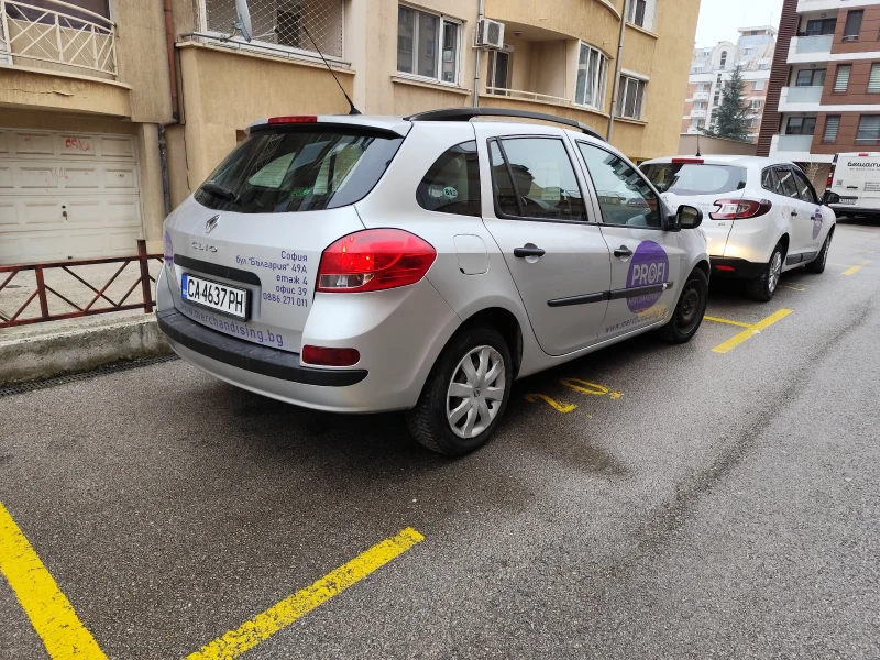 Renault Clio 1.5 DCI N1, снимка 6 - Автомобили и джипове - 53210642