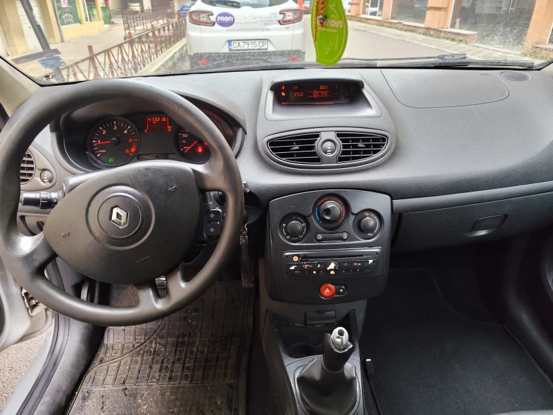 Renault Clio 1.5 DCI N1, снимка 10 - Автомобили и джипове - 53210642