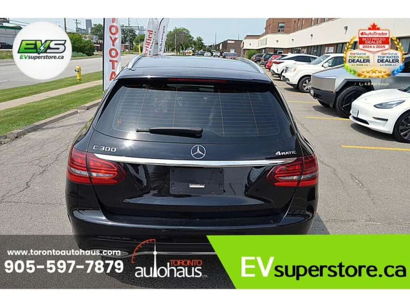 Mercedes-Benz C 300 * AMG PKG I NAVI I NO ACCIDENTS I AWD * CARFAX * Ц, снимка 4 - Автомобили и джипове - 53567098