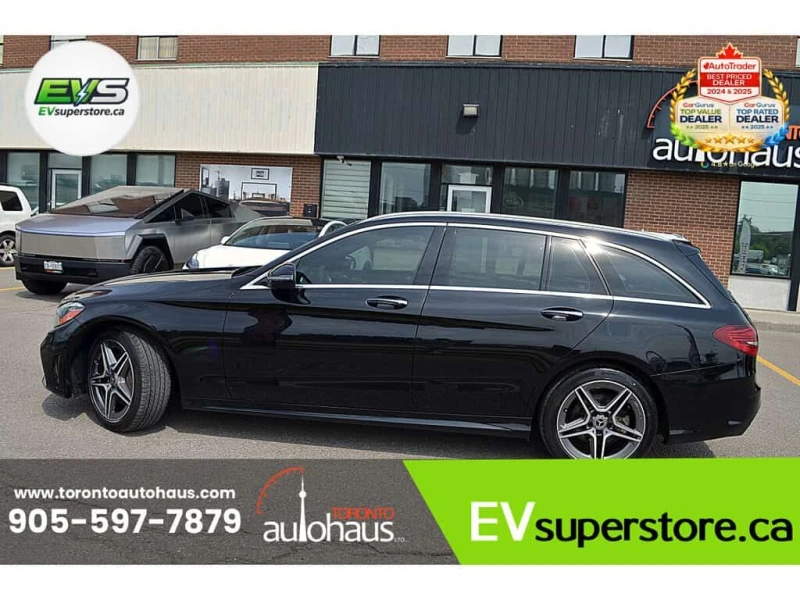 Mercedes-Benz C 300 * AMG PKG I NAVI I NO ACCIDENTS I AWD * CARFAX * Ц, снимка 2 - Автомобили и джипове - 53567098