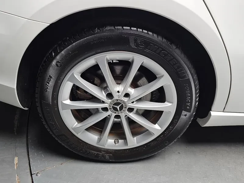 Mercedes-Benz A 220 Sedan | Mobile.bg � ����������� 9
