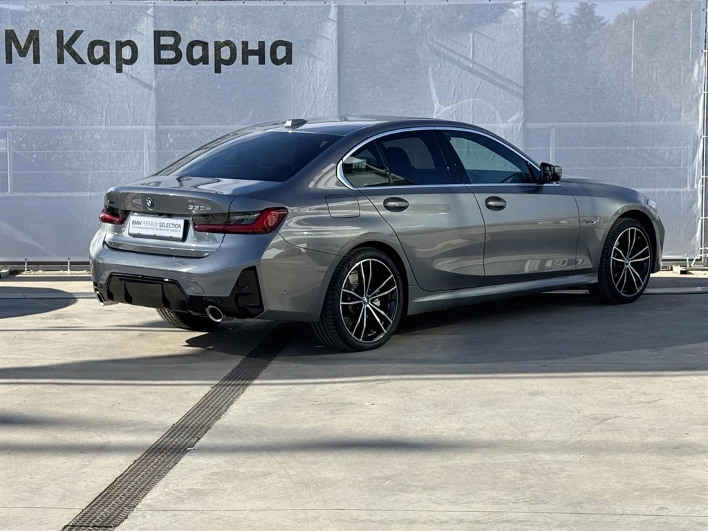 BMW 330 xDrive Седан - изображение 2