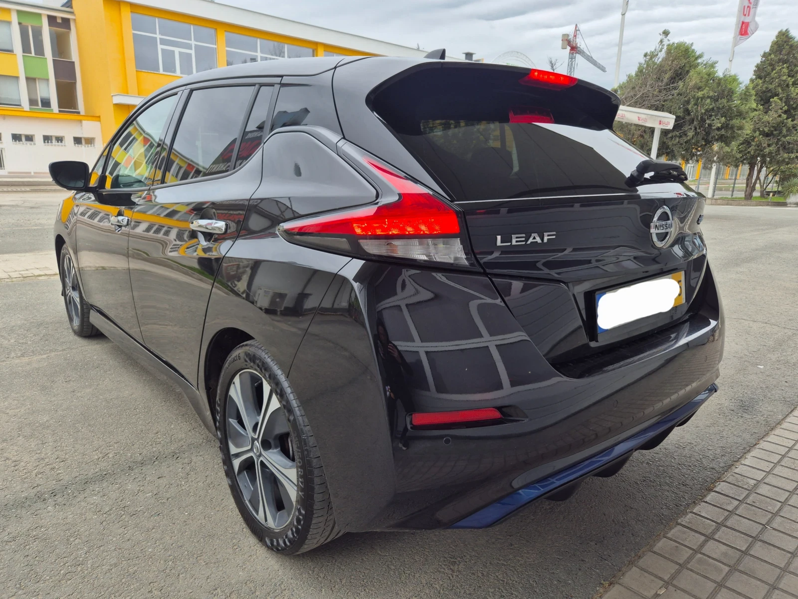 Nissan Leaf  НАЙ-ЛУКСОЗНО ИЗПЪЛНЕНИЕ-ТЕКНА* ВС-ВЪЗМОЖНИ-ЕКСТРИ - изображение 7