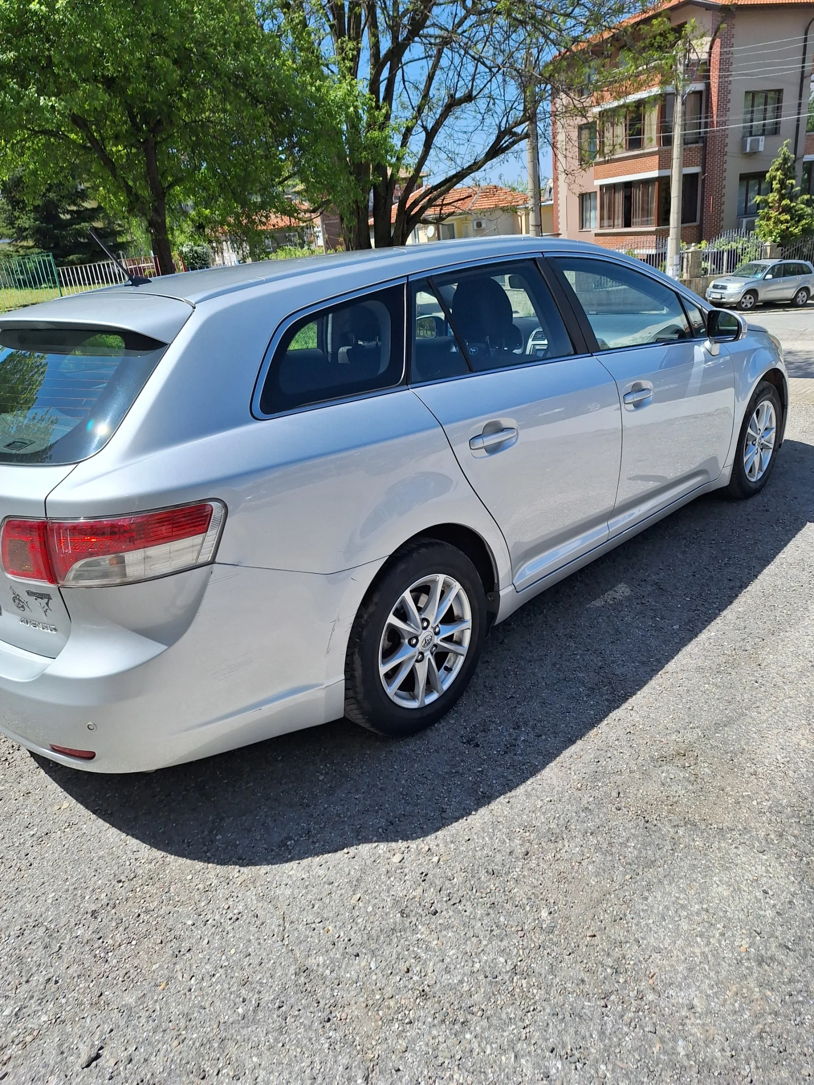 Toyota Avensis  - изображение 4