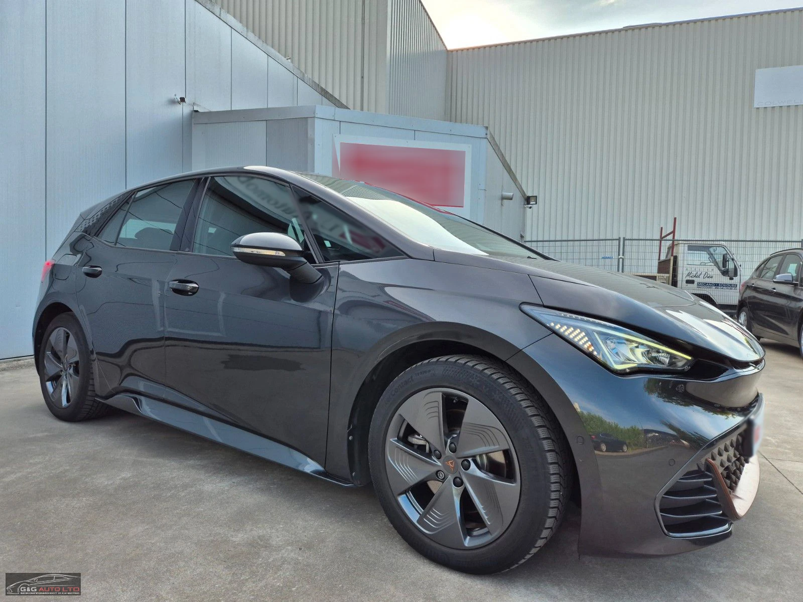 Cupra Born E-BOOST/231HP/CAM/NAVI/LED/AMBI/CARPLAY/KLESS/615v - изображение 4