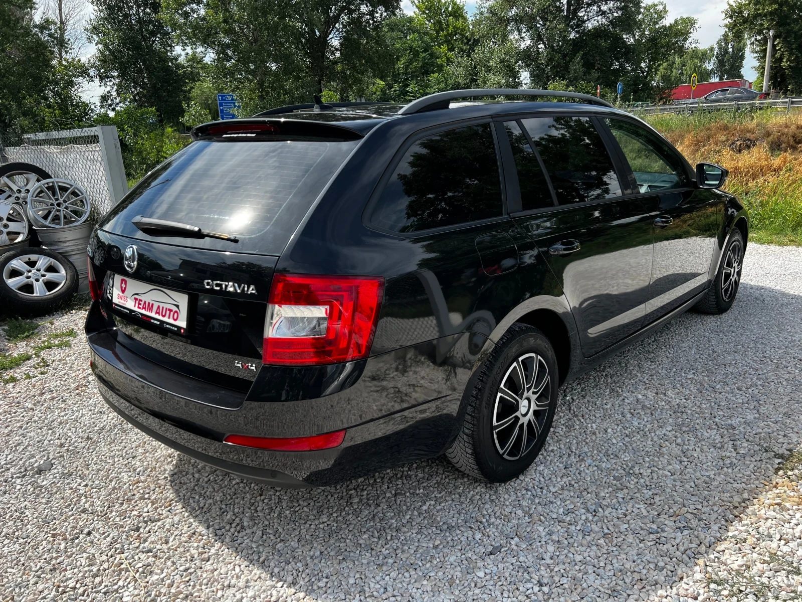 Skoda Octavia 1.6 TDI 4X4 6-SPEED - изображение 7