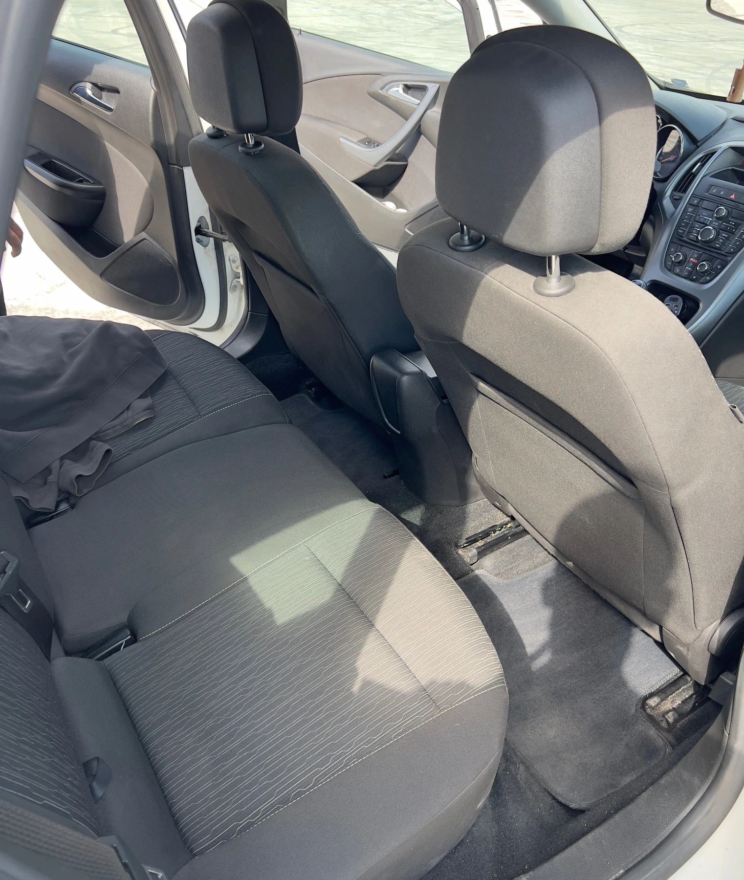 Opel Astra J 1.7CDTI ПОДГРЕВ - изображение 8