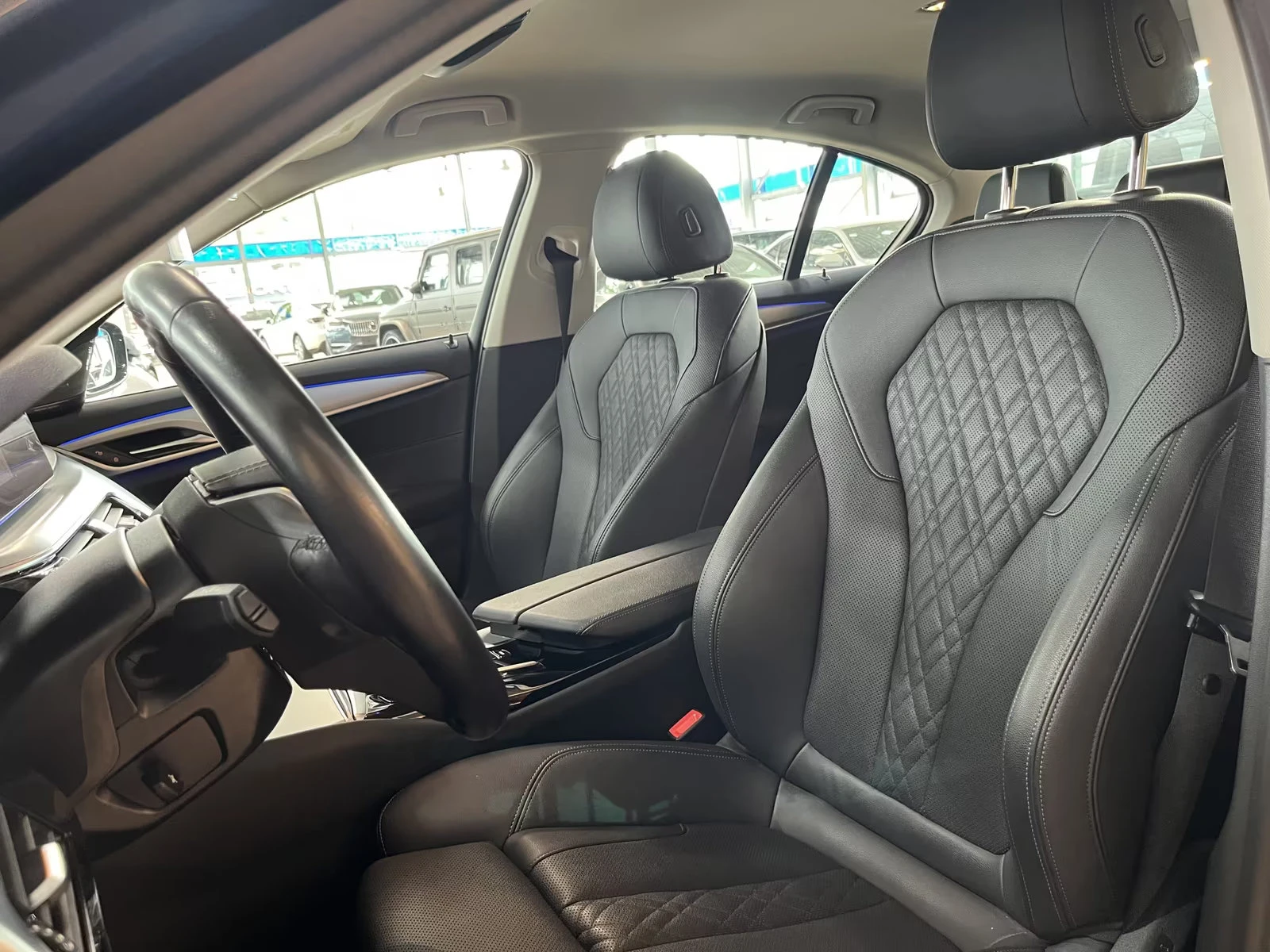 BMW 530 xDRIVE/286HP/LAD/WINTER/CAM/DIGITAL/727v | Mobile.bg   11