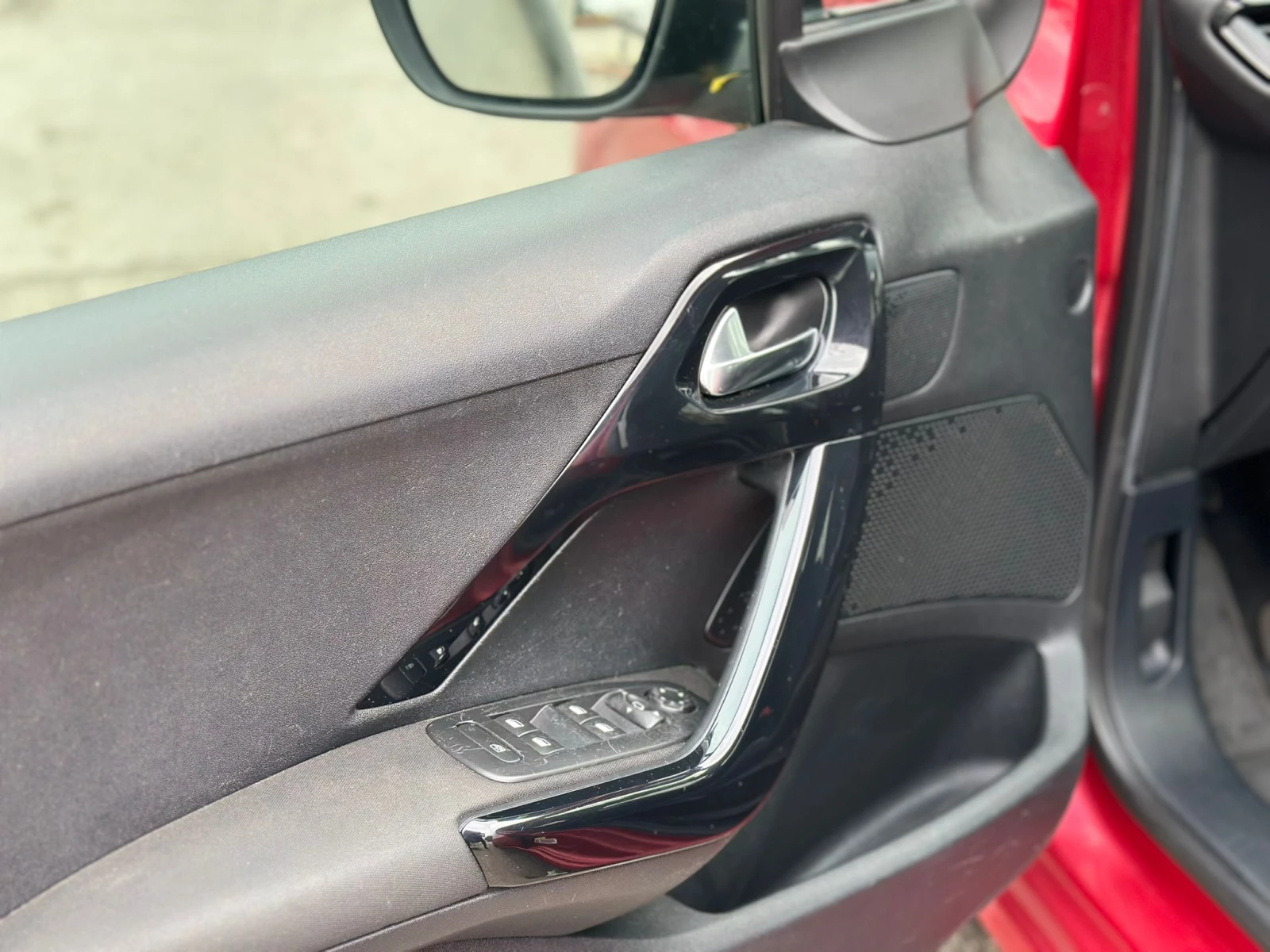 Peugeot 208 1.2/ 84 Active ТОП!, снимка 10 - Автомобили и джипове - 52104922