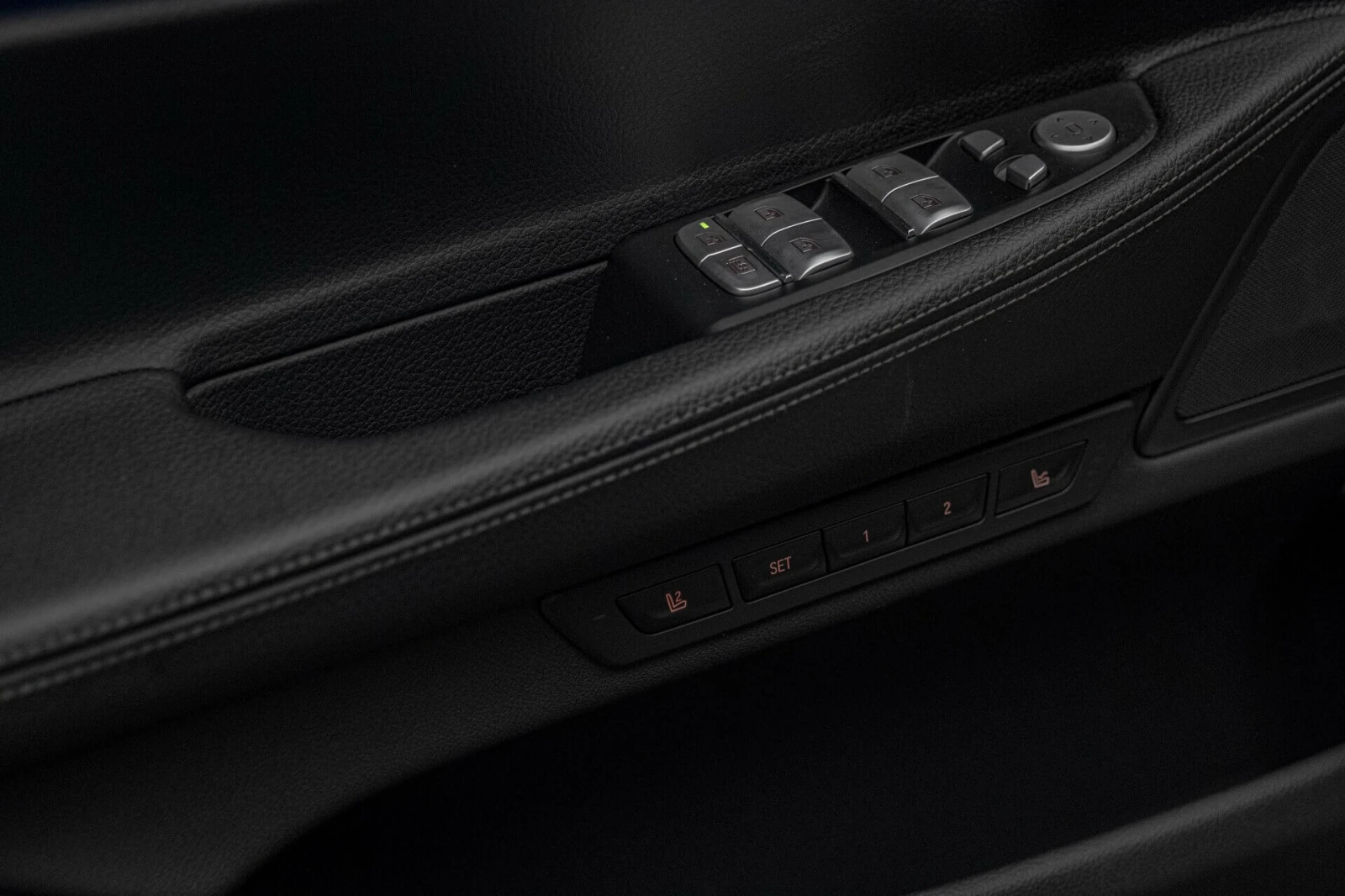 BMW 750 d/xDrive/Камера 360/RSE/HuD/Обдухване/Laser/Ambien - изображение 9