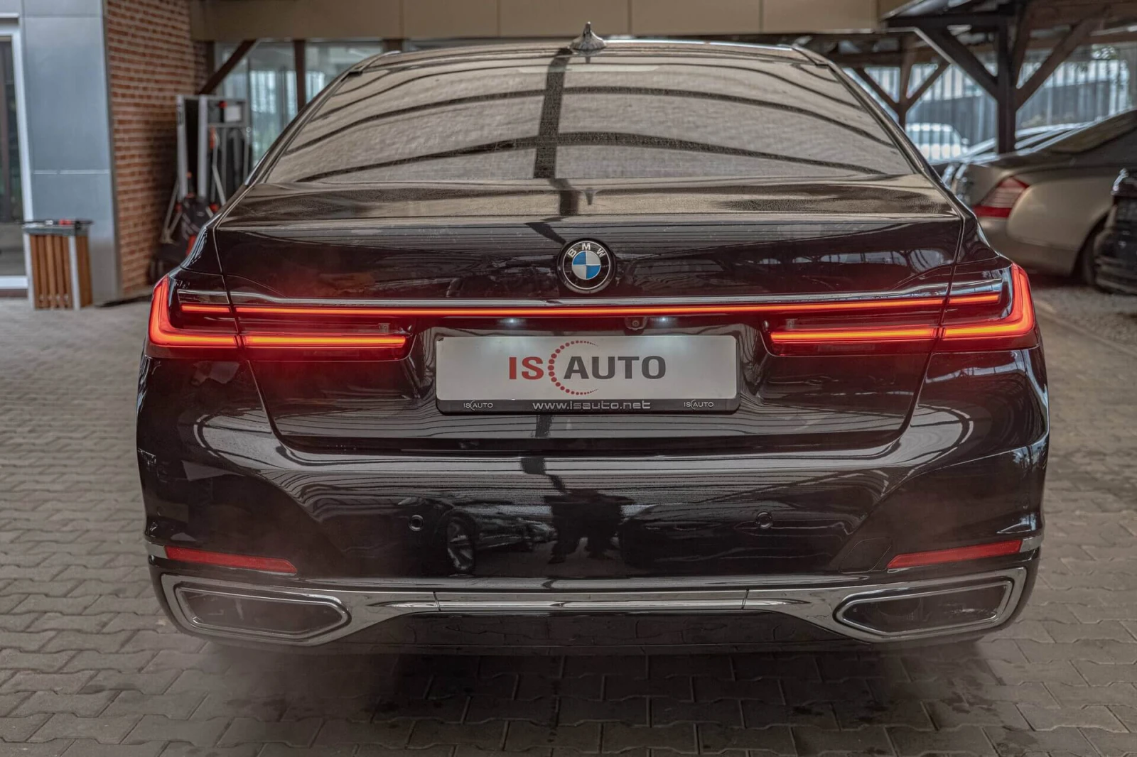 BMW 750 d/xDrive/Камера 360/RSE/HuD/Обдухване/Laser/Ambien - изображение 4