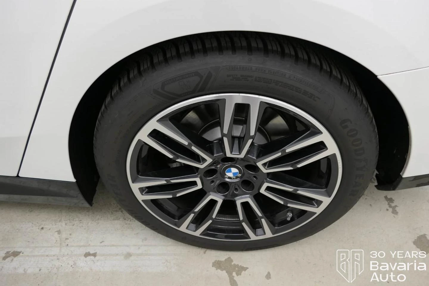 BMW 520 d Touring M Sport Paket Steptronic | Mobile.bg   12