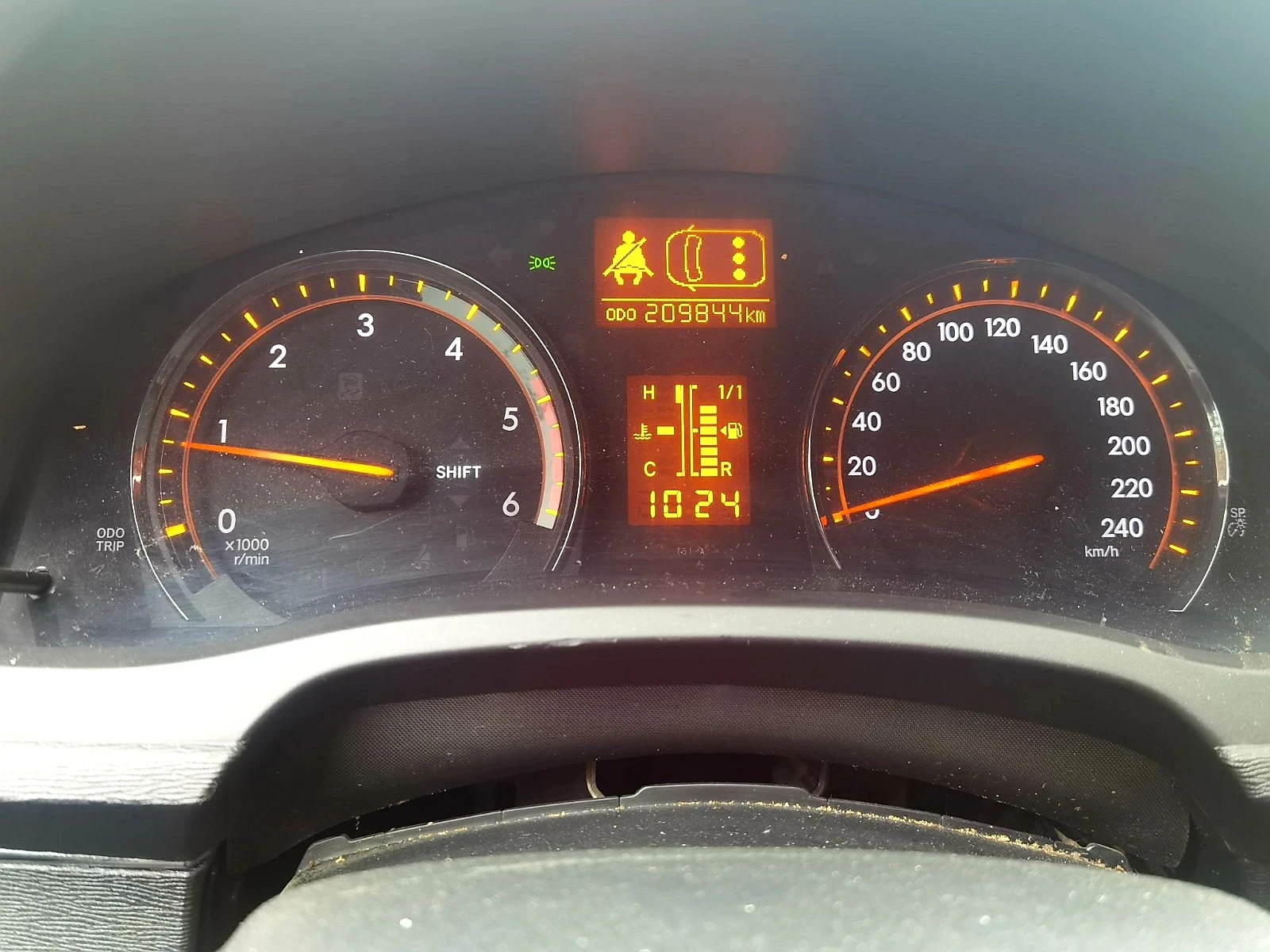 Toyota Avensis 2.2 D-4D 150 к.с. - изображение 10