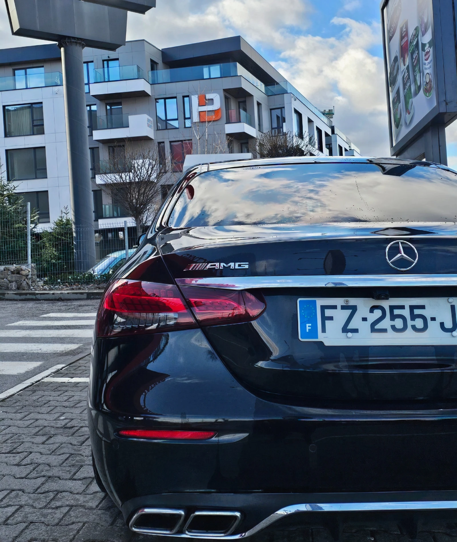 Mercedes-Benz E 220 FULL AMG LINE* BURMESTER* PANO | Mobile.bg � ����������� 3