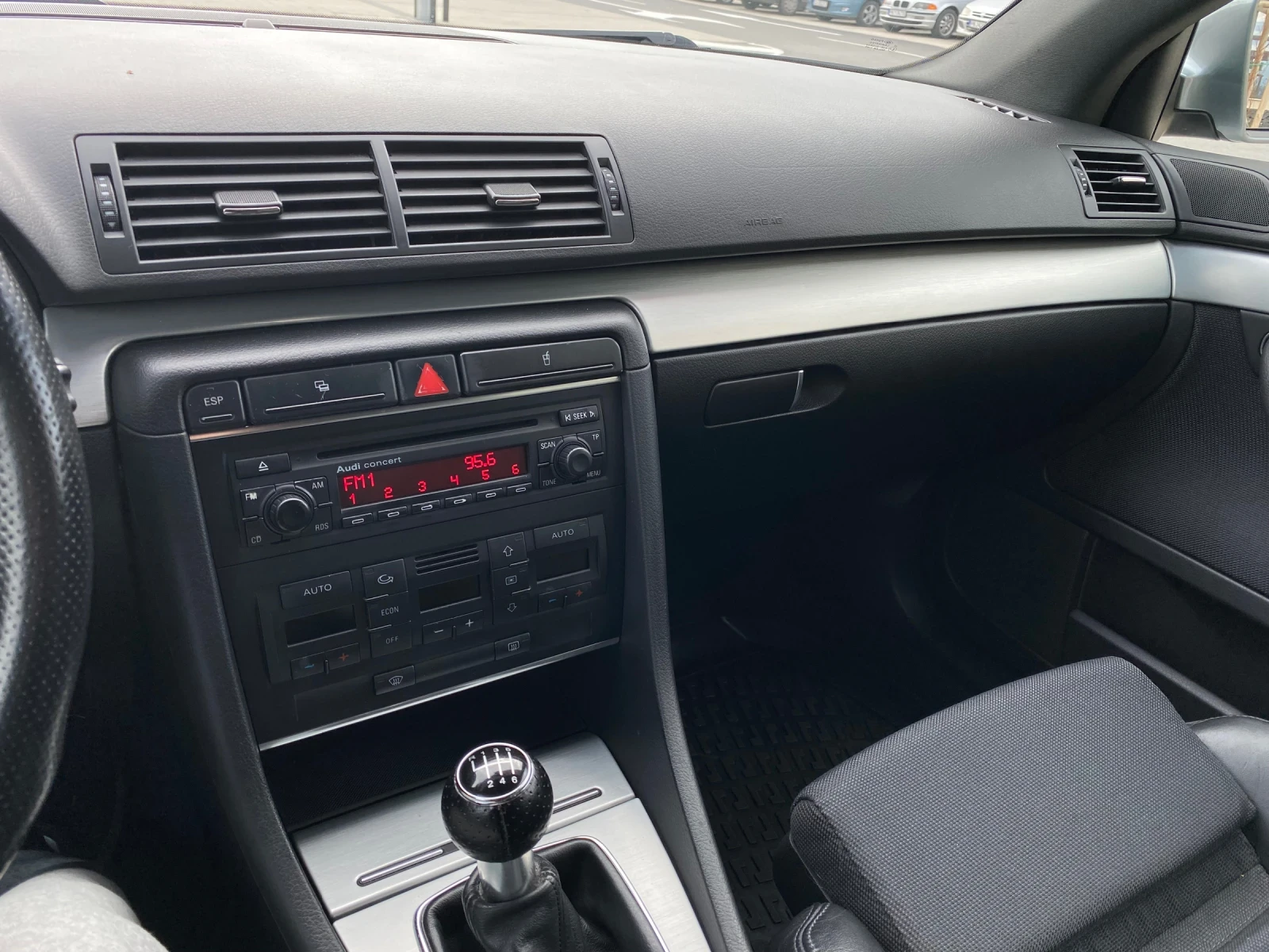 Audi A4 S-Line ТОП, снимка 16 - Автомобили и джипове - 53521824