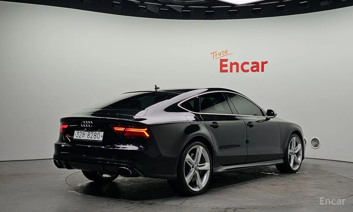 Audi Rs7 BANG&OLUFSEN* HEADUP* 360, снимка 2 - Автомобили и джипове - 53915030