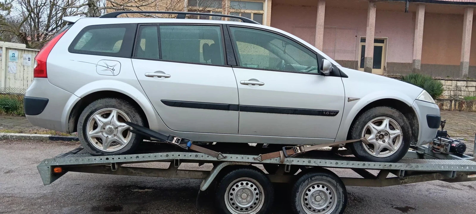 Renault Megane, снимка 4 - Автомобили и джипове - 54072520