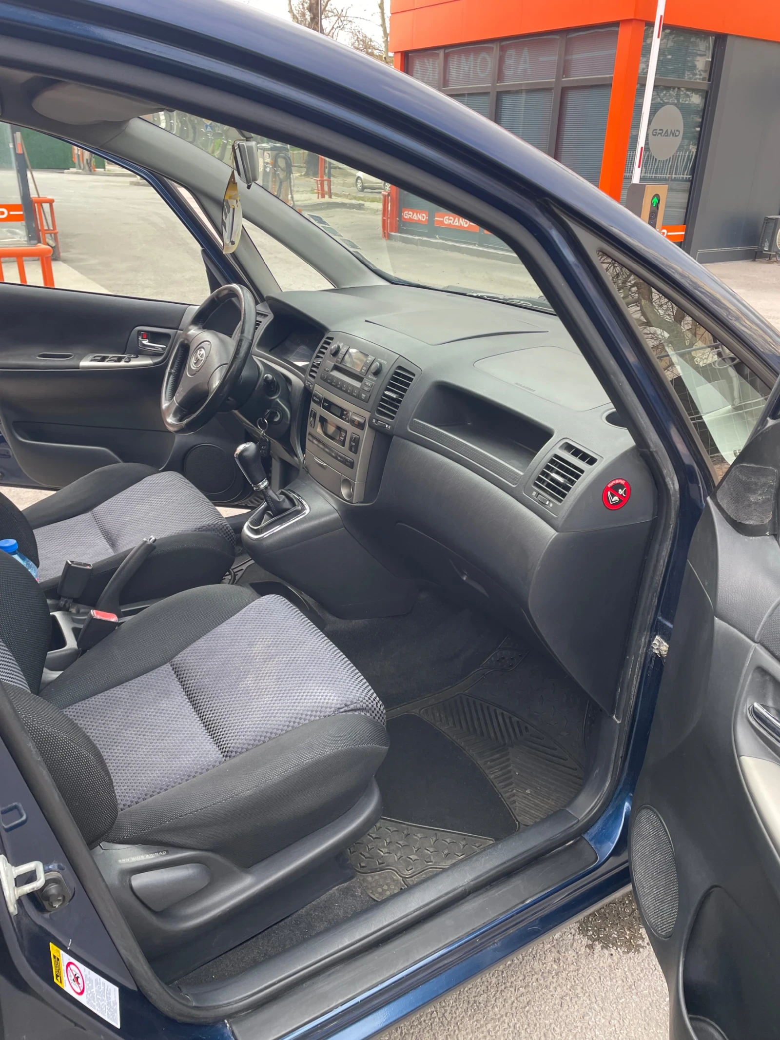 Toyota Corolla verso, снимка 11 - Автомобили и джипове - 54141819