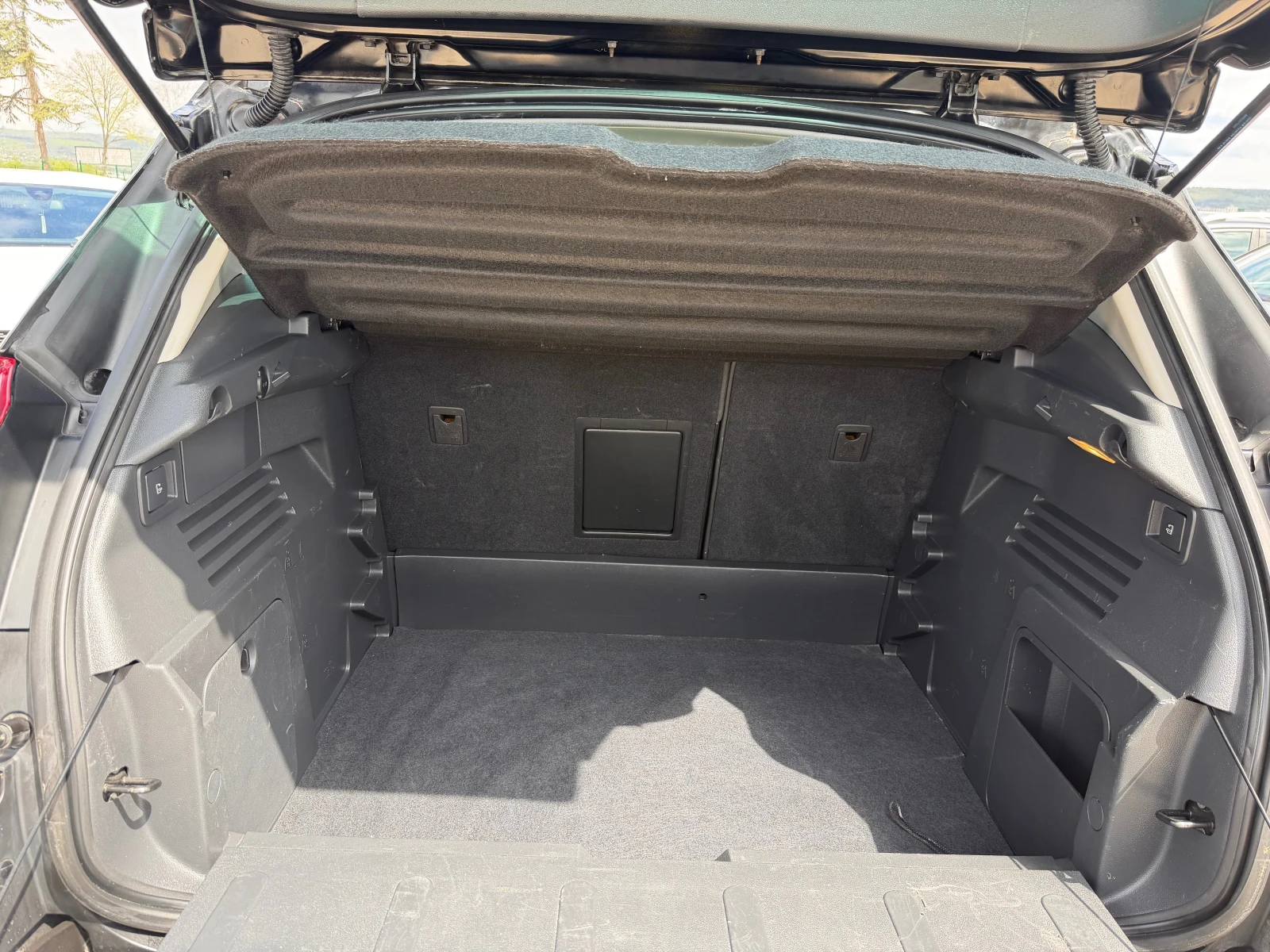 Peugeot 3008 FACELIFT BLUEHDI 120 SeS ALLURE (88KW) NAVI | Mobile.bg � ����������� 14