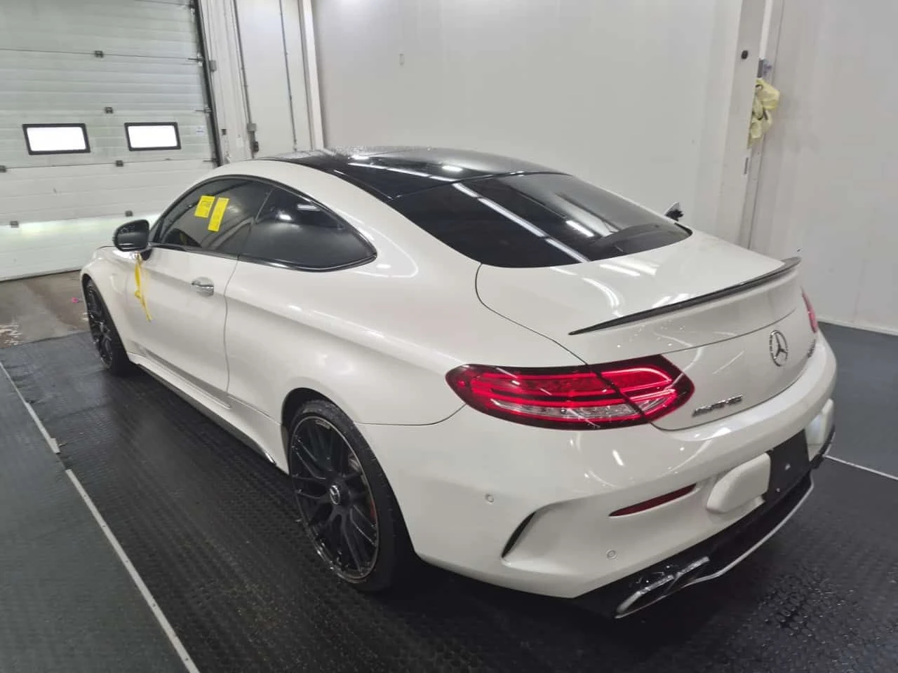 Mercedes-Benz C 63 AMG S| DISTRONIC| 360| BURMESTER| ПОДГРЕВИ| BUCKETS, снимка 5 - Автомобили и джипове - 54459951