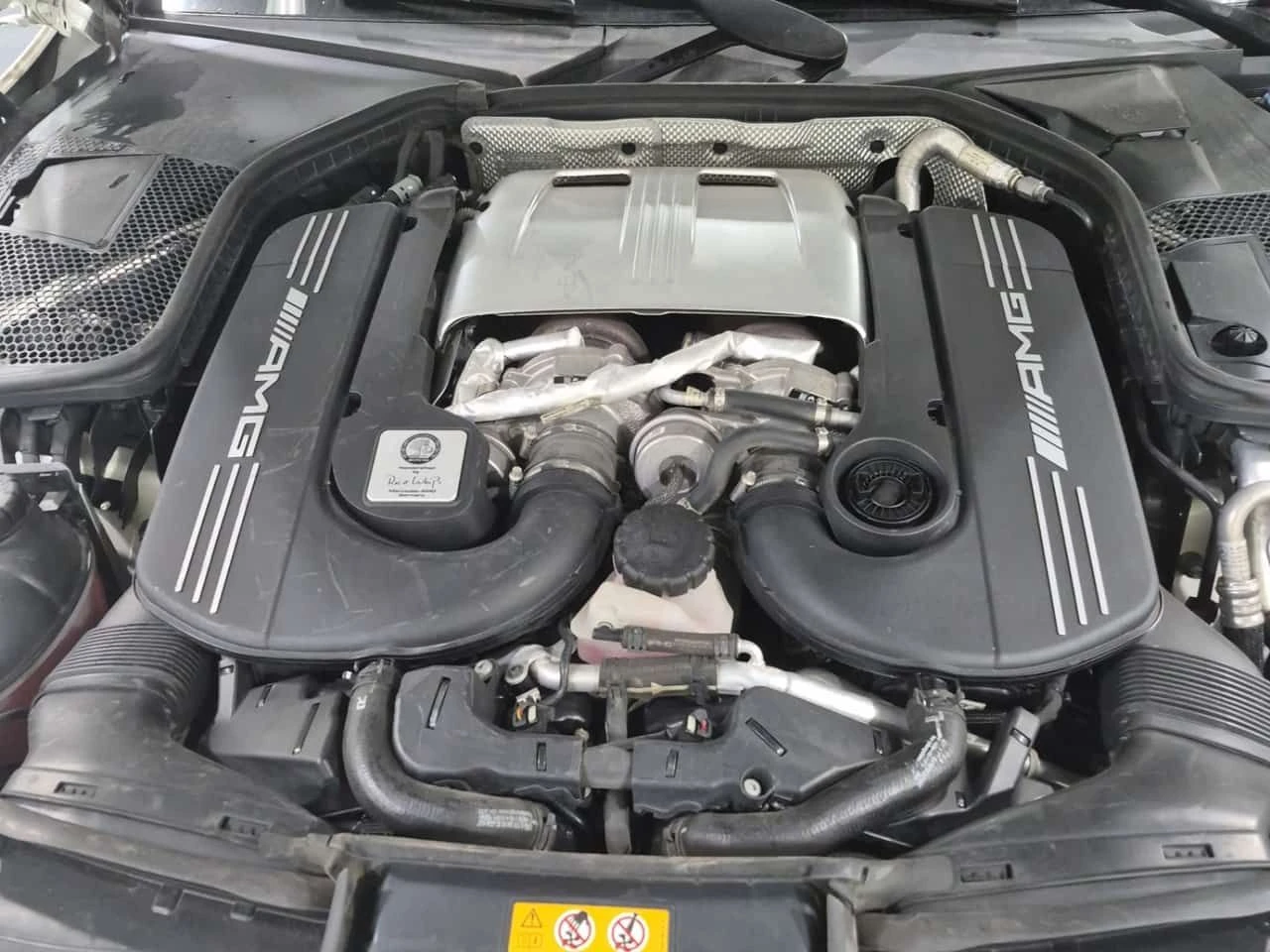 Mercedes-Benz C 63 AMG S| DISTRONIC| 360| BURMESTER| ПОДГРЕВИ| BUCKETS, снимка 16 - Автомобили и джипове - 54459951