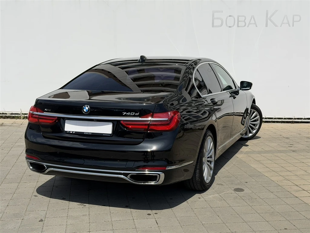 BMW 740 xDrive, снимка 2 - Автомобили и джипове - 54603818