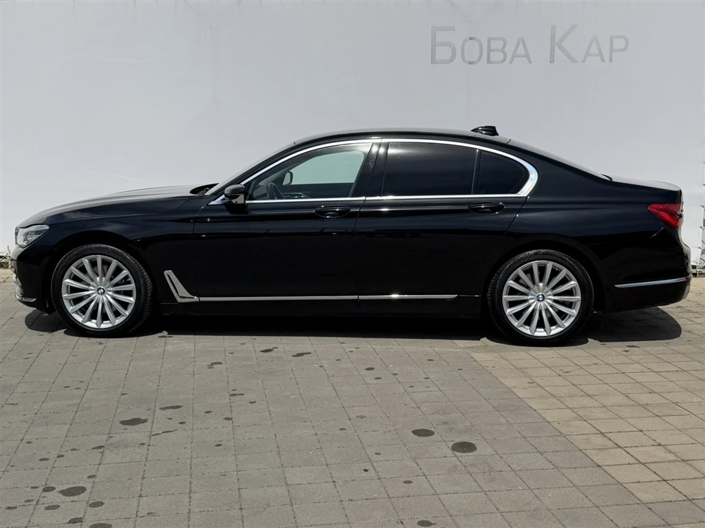 BMW 740 xDrive, снимка 3 - Автомобили и джипове - 54603818