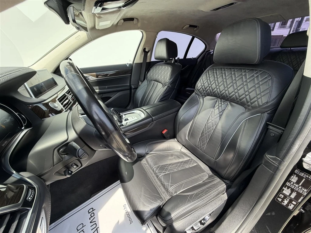 BMW 740 xDrive, снимка 8 - Автомобили и джипове - 54603818