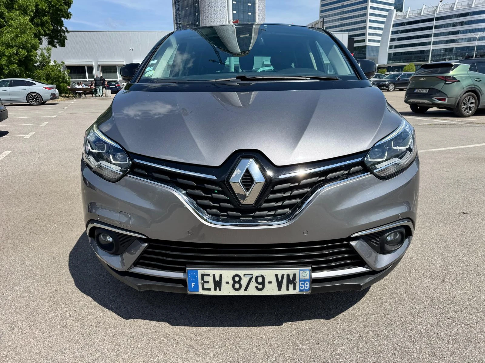 Renault Scenic 1.6dCI-160-AUTOMATIC7-кожа-NAVI-, снимка 2 - Автомобили и джипове - 55016224
