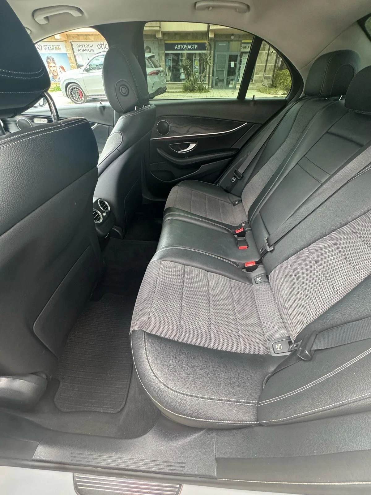 Mercedes-Benz E 350 DISTRONIK, Multibeam led, Digital, Anbint, снимка 10 - Автомобили и джипове - 55768099