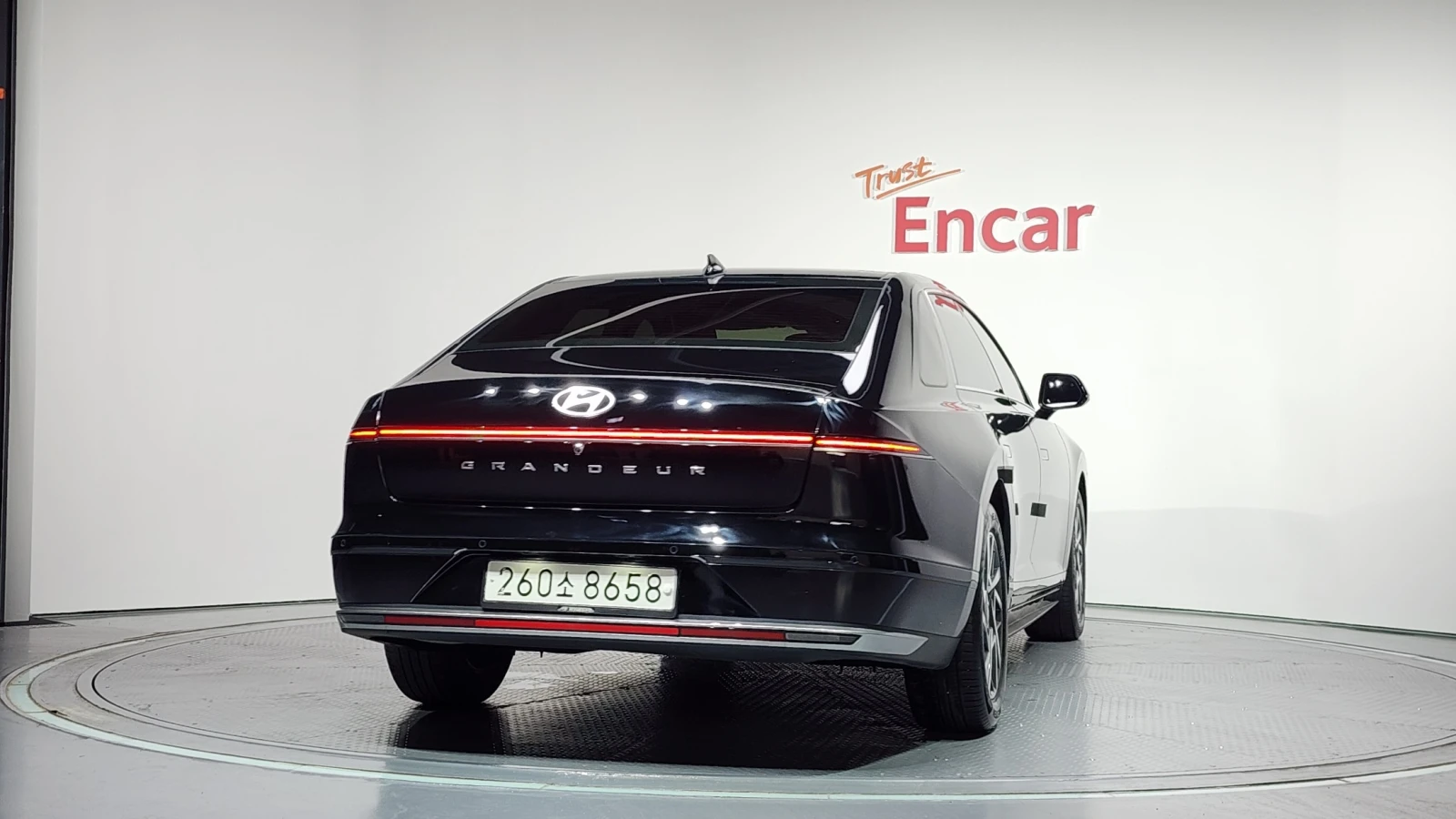 Hyundai Grandeur 2.5 PREMIUM * FULL MAX, снимка 4 - Автомобили и джипове - 55991060
