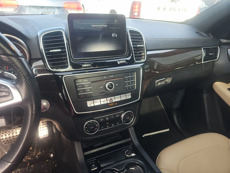 Mercedes-Benz GLE 43 AMG 4MATIC, снимка 9 - Автомобили и джипове - 53270147